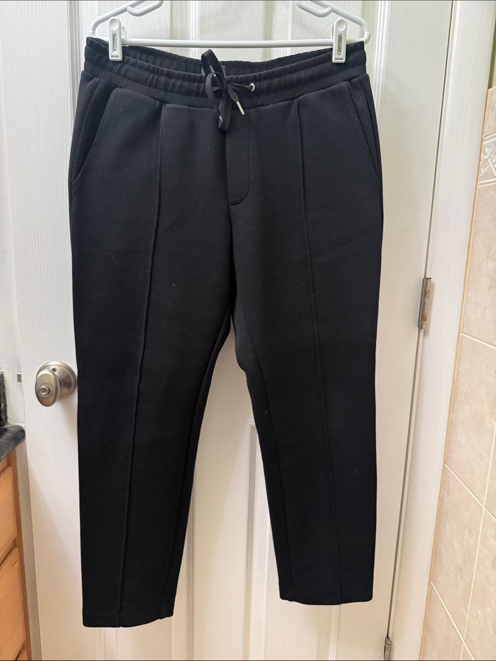 H&M Black Men's Sweatpants with Center Crease